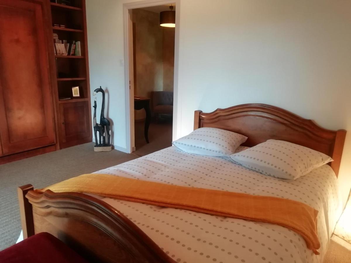 Chez Sophie Et Gilles Bed & Breakfast Monistrol-sur-Loire Dış mekan fotoğraf