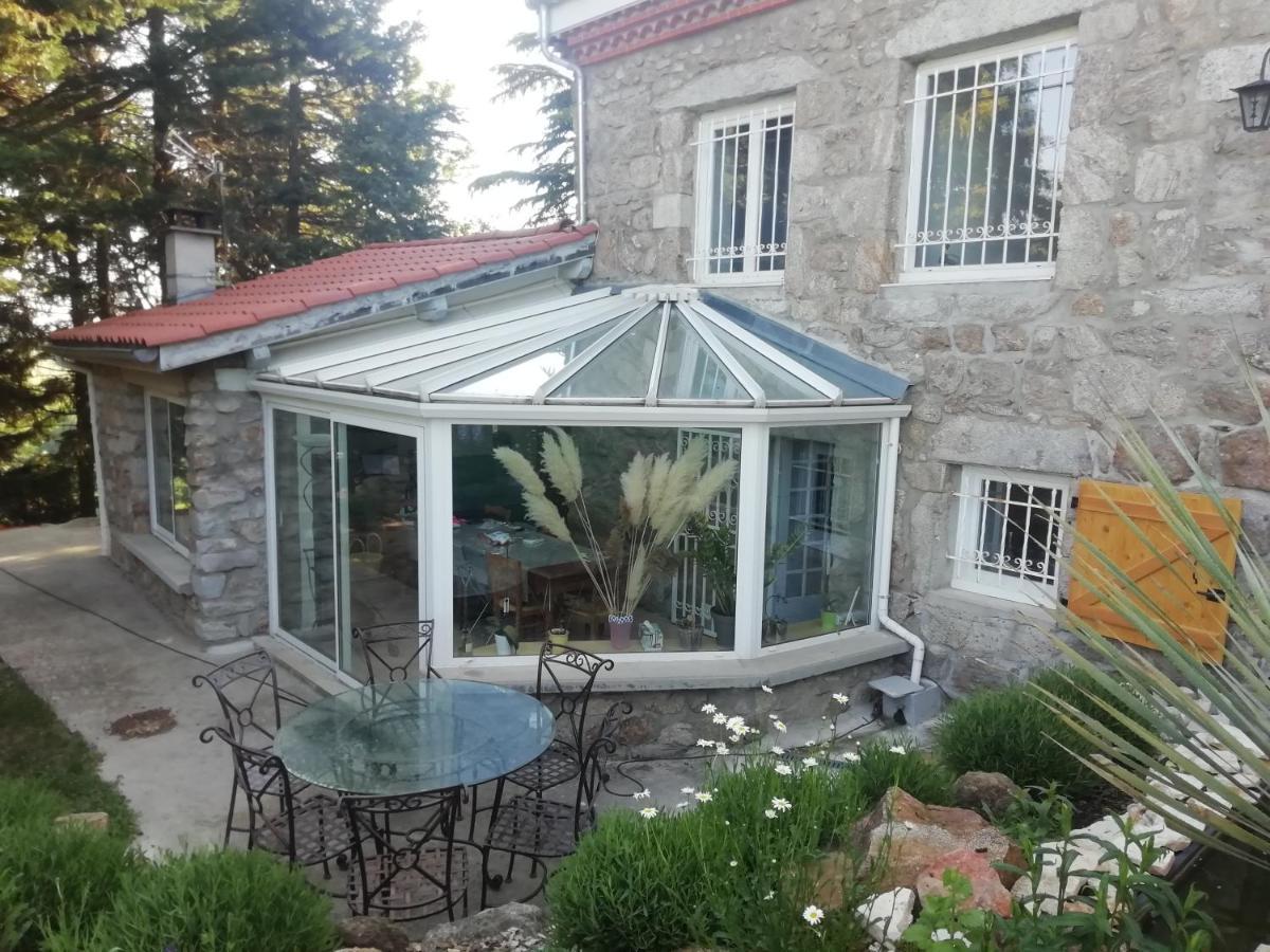 Chez Sophie Et Gilles Bed & Breakfast Monistrol-sur-Loire Dış mekan fotoğraf